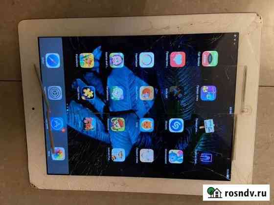 iPad разбито стекло но все работает Сочи