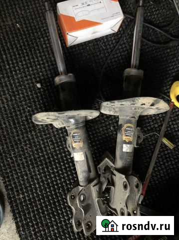 Стойки на nissan juke Алдан - изображение 1