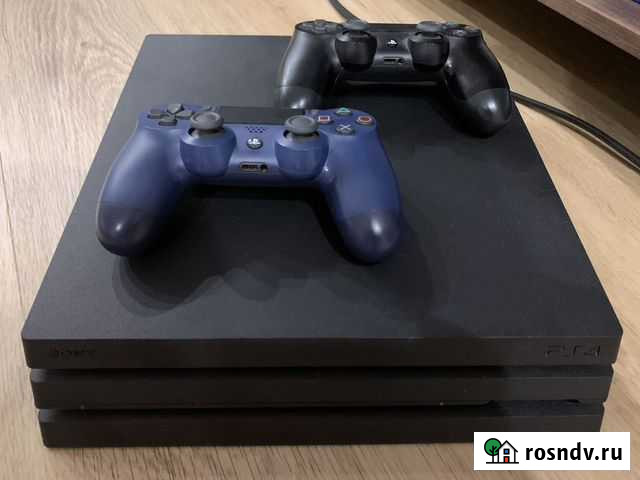 Sony PS4 pro 1tb, 2 геймпада Тюмень - изображение 1