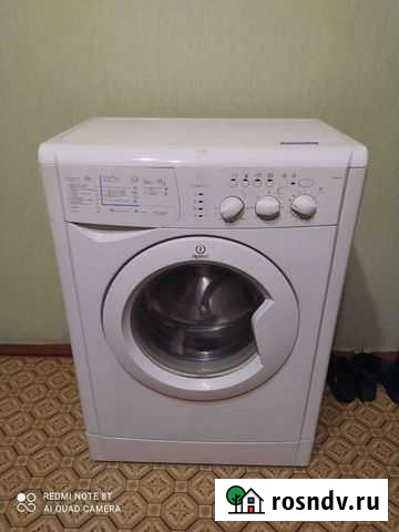Стиральная машина Indesit 5кг узкая Хабаровск - изображение 1