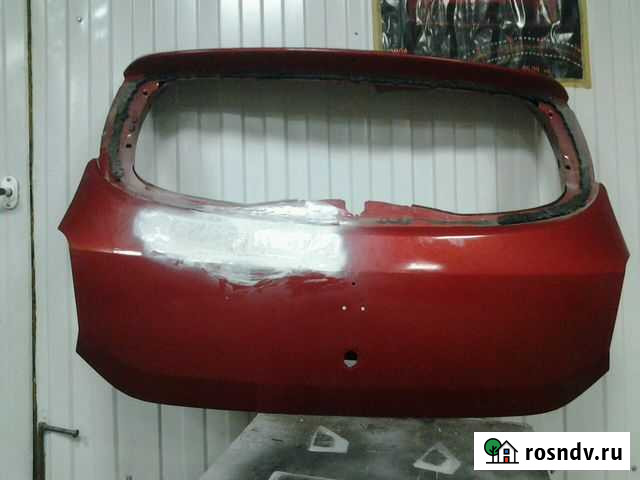 Крышка багажника Рено сандеро2 степвей 2018год Шебекино - изображение 1