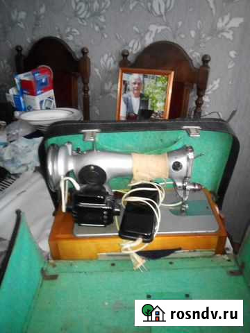 Машинка швейная Калуга - изображение 1