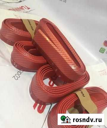 Универсальная Губа на бампер. Красный карбон. Саму Тула - изображение 1