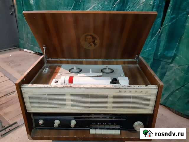 Ламповая радиола Рекорд Саратов - изображение 1