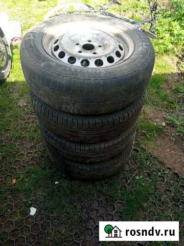 Диски штампованные резина колеса R15 Калуга - изображение 1