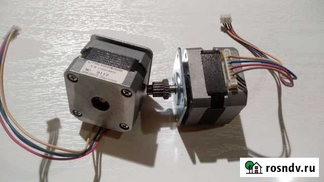 Шаговый двигатель KH42HM2BO46 Брянск - изображение 1