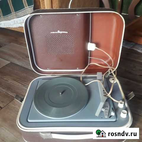 Проигрыватель виниловых пластинок  Молодежный Городище - изображение 1