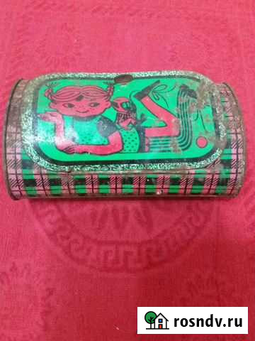 Железная коробка из под конфет Джанкой - изображение 1