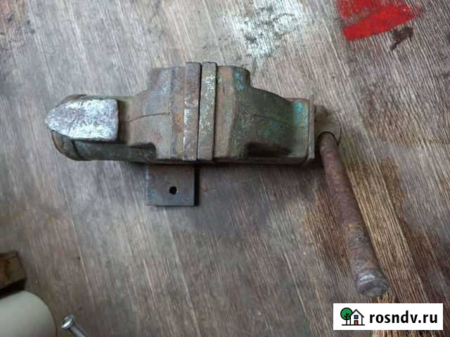 Тиски слесарные СССР Люберцы - изображение 1