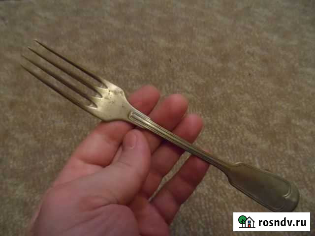 Мельхиоровая посеребренная вилка 19 века Вольск - изображение 1