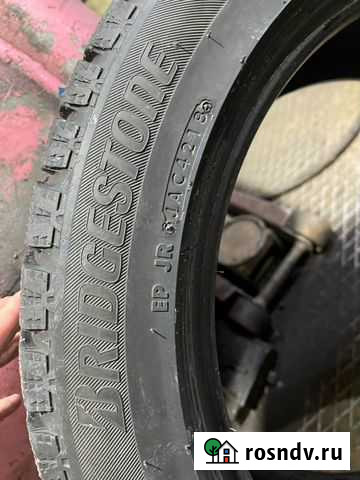 Bridgestone 245/45 R17 4шт Хабаровск - изображение 1