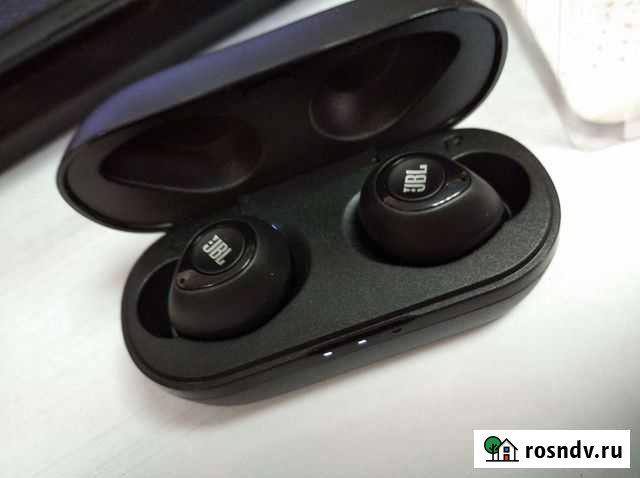 Беспроводные наушники jbl T100tws Иркутск - изображение 1