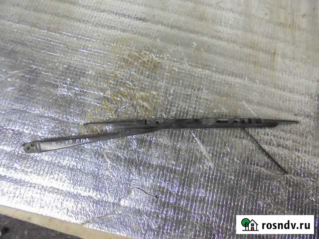 Поводок стеклоочистителя правый Mercedes-Benz W140 Подольск - изображение 1
