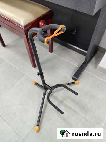 Ortega OGS-1BK Стойка для гитары, черная / оранжев Новосибирск - изображение 1