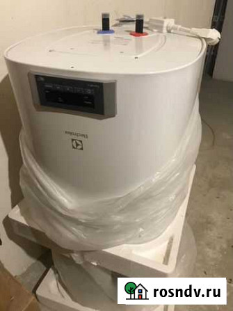 Новый Электрический водонагреватель Electrolux ewh Коломна - изображение 1
