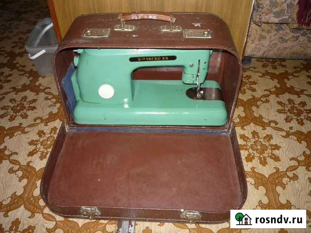 Швейная машина Ржев 1961 год Малая Вишера - изображение 1