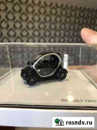 Коллекционная машинка renault twizy Приволжский