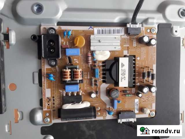 Samsung UE32H4510AK Грязи - изображение 1