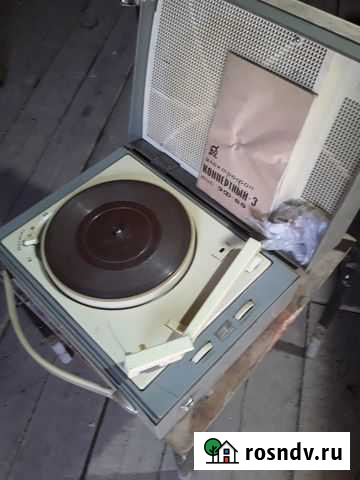 Проигрыватель пластинок Курган - изображение 1