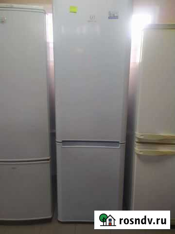 Холодильник Indesit. Доставка бесплатно Хабаровск - изображение 1