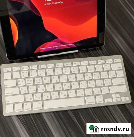 Беспроводная клавиатура для планшета/телефона Омск - изображение 1