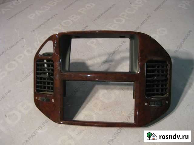 Рамка под магнитолу Мицубиши Паджеро 3 Саратов - изображение 1