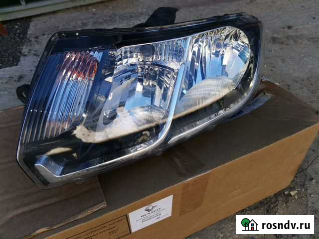Фара левая Рено Сандеро 2015 Сертолово - изображение 1