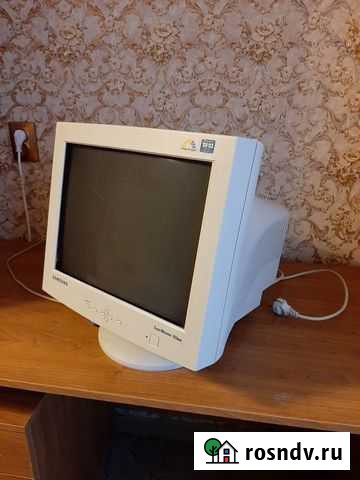 Монитор для компьютера бу Ярцево - изображение 1