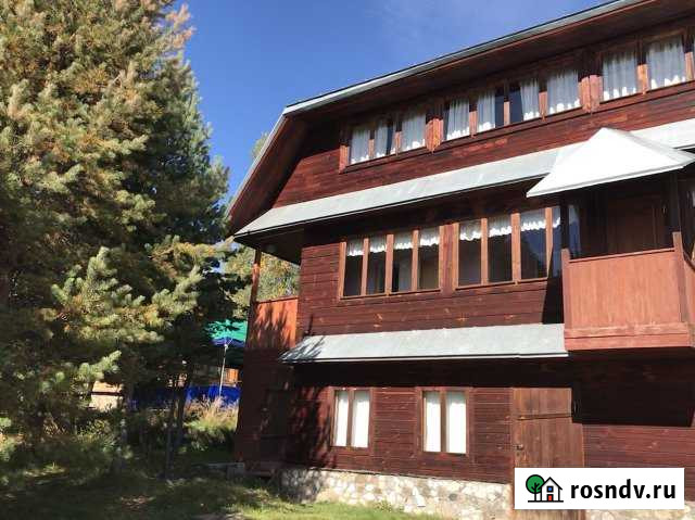 Коттедж 300 м² на участке 80 сот. в аренду посуточно в Выдрино Выдрино - изображение 1