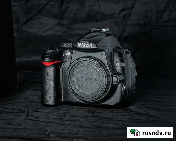 Зеркальный фотоаппарат nikon d5000 Новосибирск - изображение 1