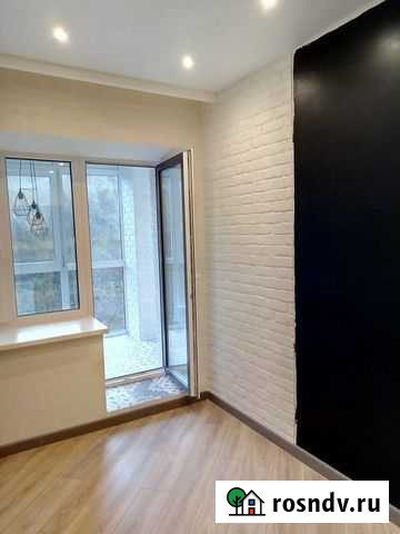 Установка напольных плинтусов и настил линолеума Набережные Челны - изображение 1