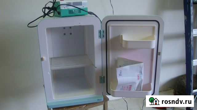 Автомобильный холодильник 12 и 220 V Каменск-Шахтинский - изображение 1