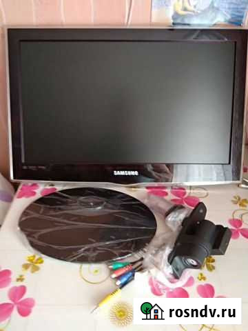 Телевизор Самсунг по диагонали с обрамлением 64 см Чита - изображение 1