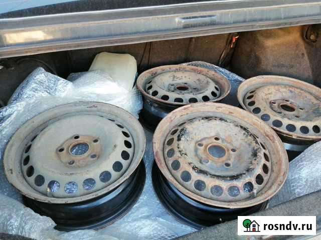 Диски штампованные r15 Мурманск - изображение 1