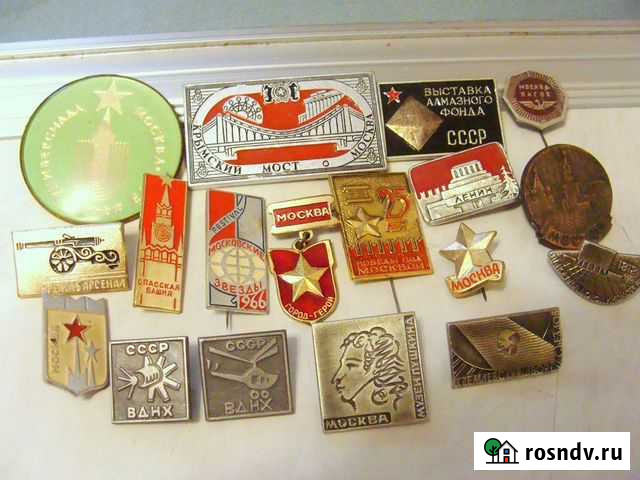 Продаю значки разные (большая коллекция) Калуга - изображение 1