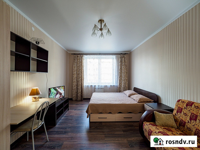 1-комнатная квартира, 43 м², 5/10 эт. в аренду посуточно в Смоленске Смоленск - изображение 1