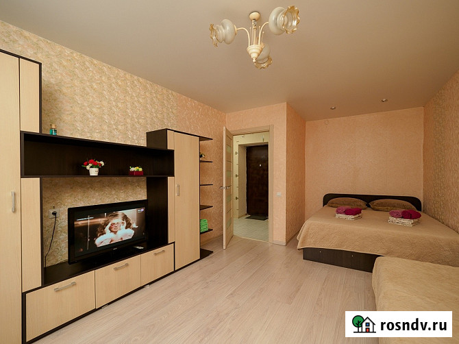 1-комнатная квартира, 42 м², 3/9 эт. в аренду посуточно в Смоленске Смоленск - изображение 1