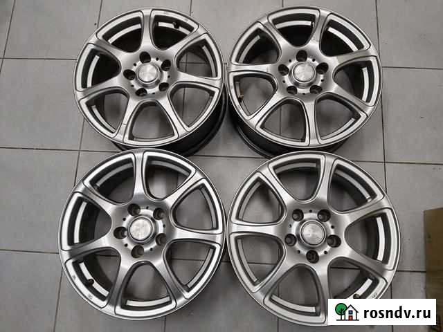 Красивые Raito Three 16 6.5j (5*114.3) ет+38 цо73 Барнаул - изображение 1