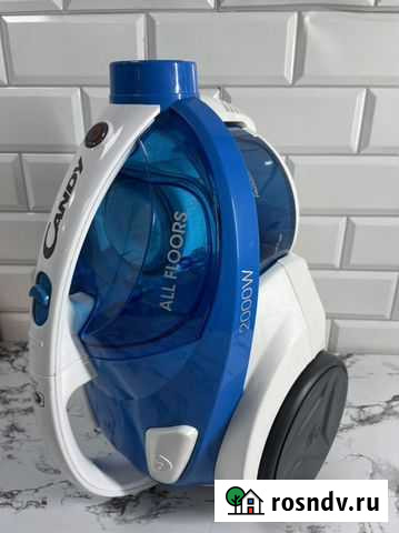 Пылесос Candy 2000W 2 щетки Новый Ставрополь - изображение 1
