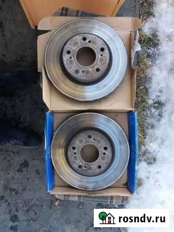 Тормозные диски передние на Хонду Цивик 1.8ат Качканар - изображение 1