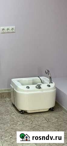 Зеркало, кресло парикмахерское, ванночка педикюрна Москва - изображение 1