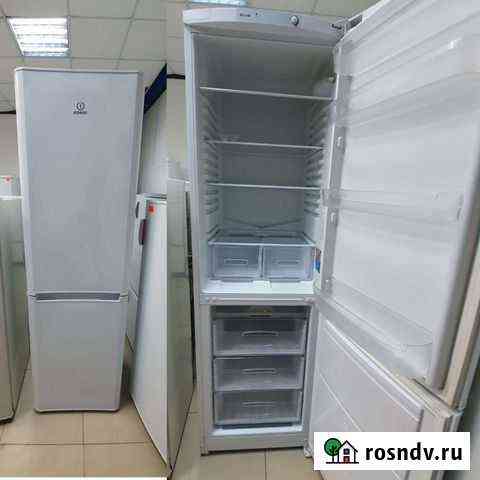Б у холодильнмк indesit высотой 2метра Красноярск