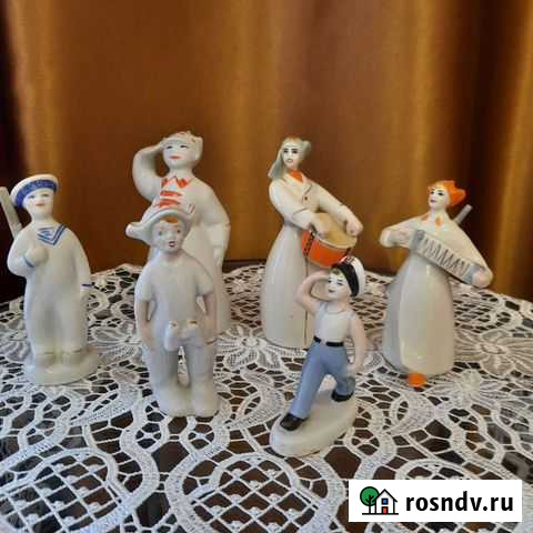 Фарфоровые статуэтки советского периода Ковров - изображение 1