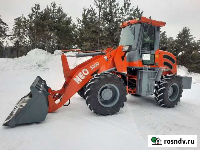 Фронтальный погрузчик NEO 300, 2014 Боровиха - изображение 1