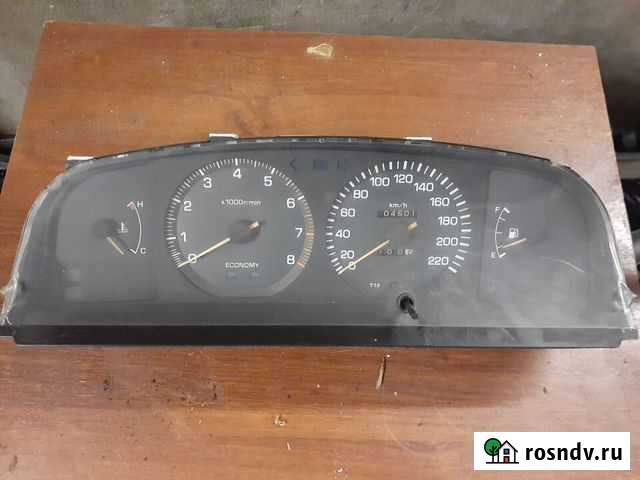 Приборная панель toyota carina ll at171 Пущино - изображение 1