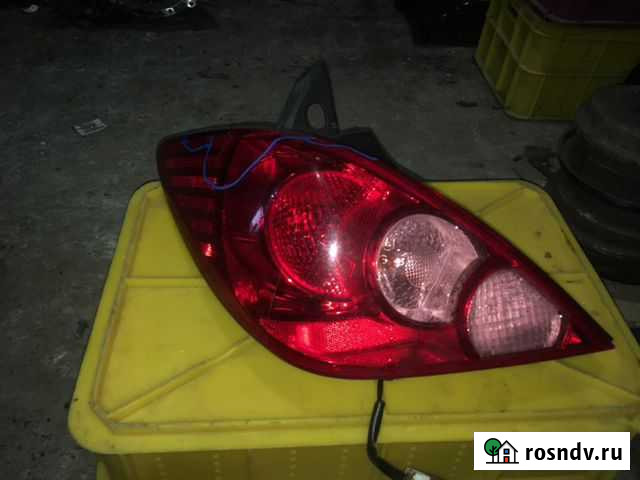 Фонарь задний левый Nissan Tiida Хэтчбек C11 1.6 Евпатория - изображение 1