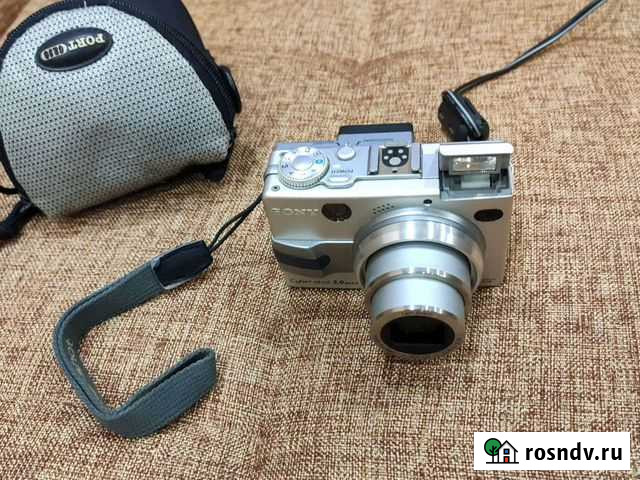 Цифровой фотоаппарат Sony DSC-V1 Москва - изображение 1