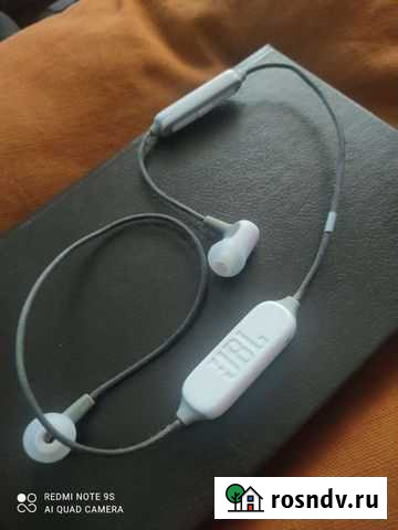 Беспроводные наушники JBL Мурино - изображение 1