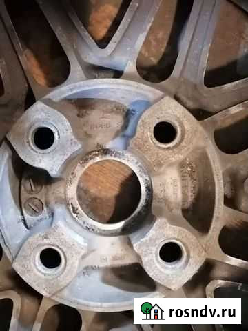 Диски с резиной r15 Магадан - изображение 1