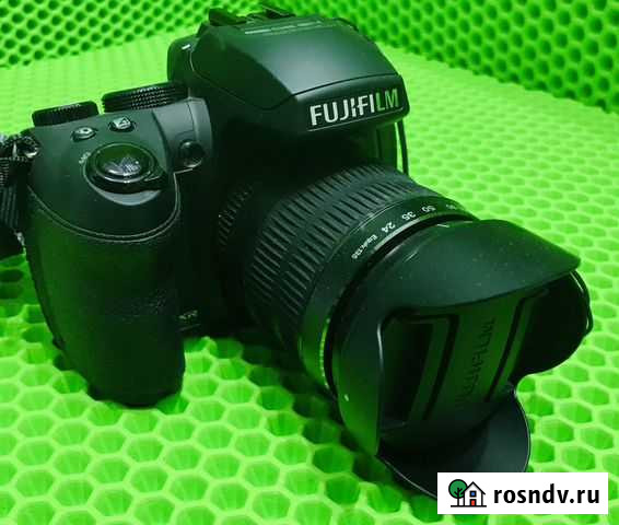 Фотоаппарат fujifilm FinePix S4300 черный Красноярск - изображение 1